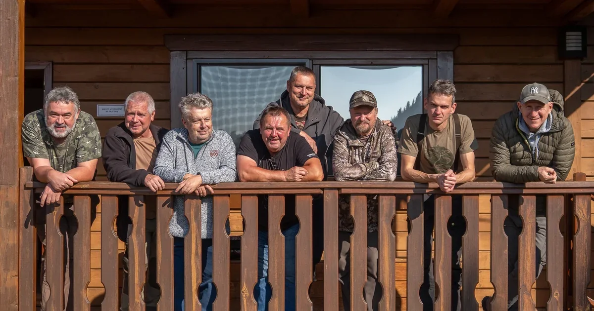 Spoločná fotografia účastníkov wildlife fotoworkshopu na Záhorí 2026